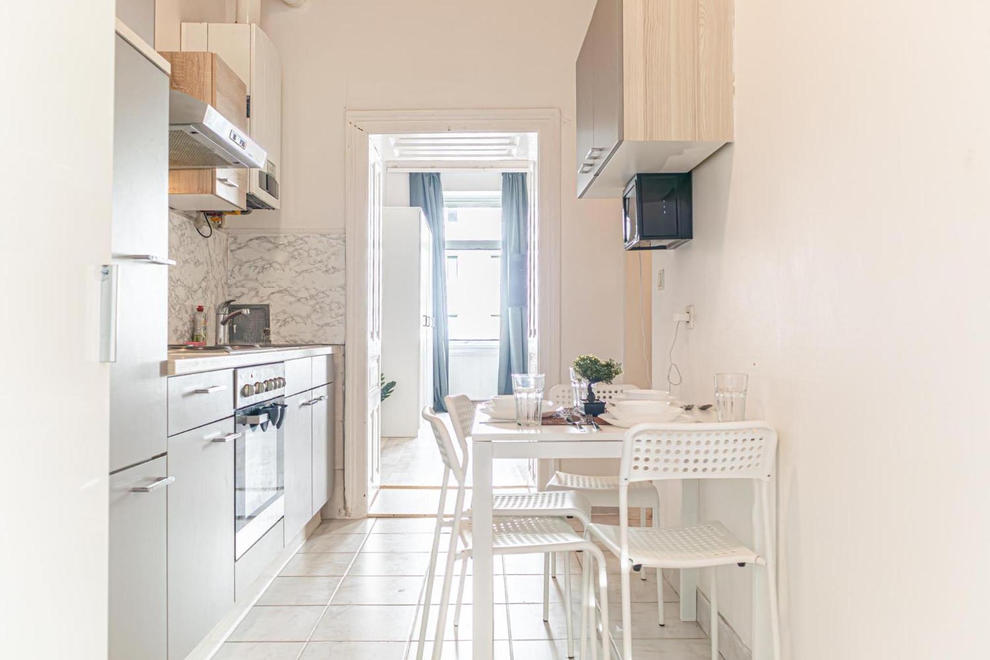 Friendly 2br Apt-near U6 Station Am Schoepfwerk Apartment Vienna